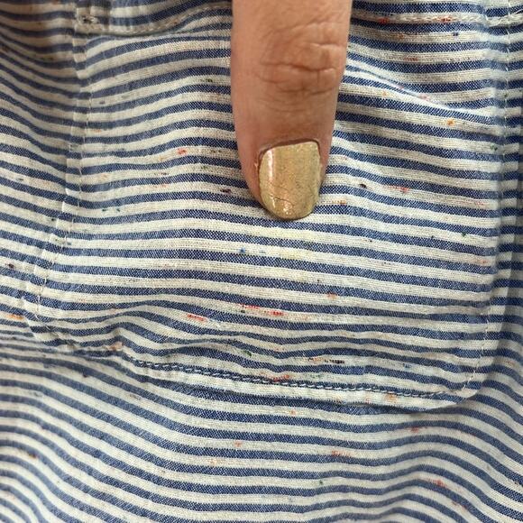 Elizabeth & James Women's Stripe Button Front Long Sleeve Shirt - Blue/White - M - Picture 4 of 6